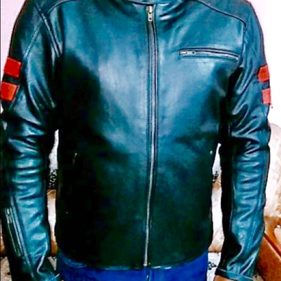 Real leather and stylish - Picture 6 of 8